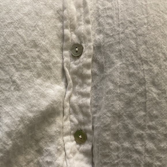 Jane & Delancey white button down rayon/spandex blend tunic blouse. - Picture 4 of 7